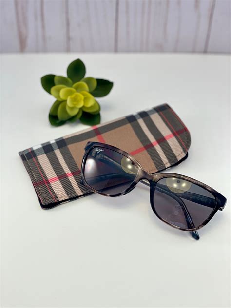 buy burberry sunglasses case|burberry eyeglass case.